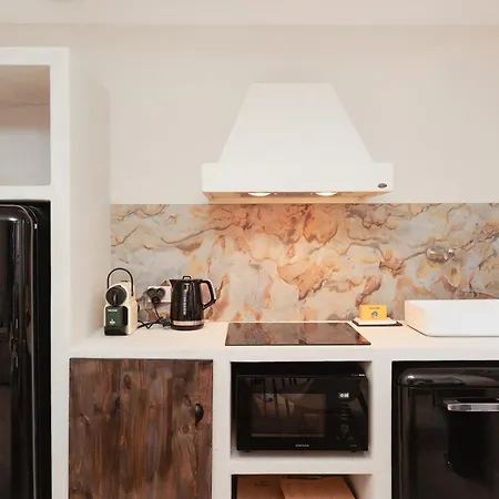 Perrissol Yourhosthelper *